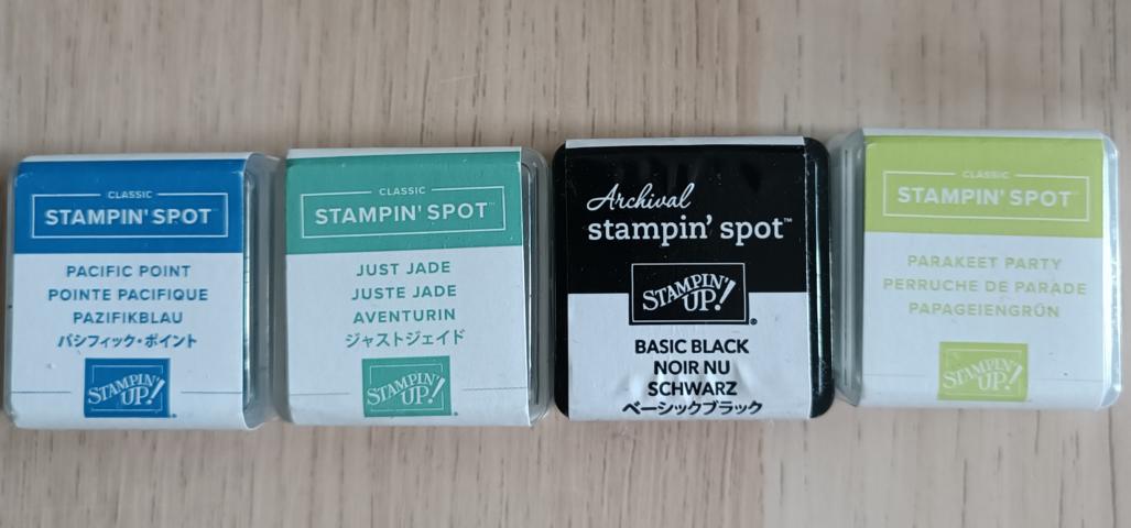 Spots Aventurin/Pazifikblau/Papageiengrün/Schwarz neu je 2 € Image